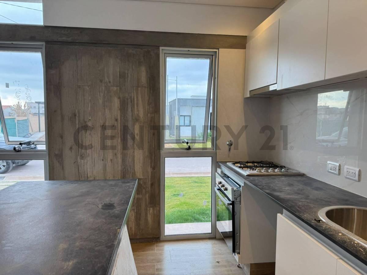 Foto de CASA EN VENTA EN BARRIO PRIVADO EN LUJAN DE CUYO, imagen 5