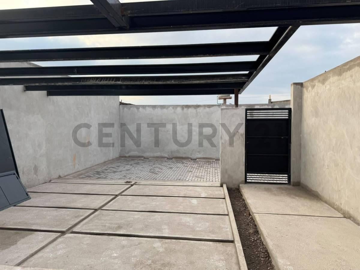 Foto de VENTA DE DUPLEX A ESTRENAR EN CALLE GUISASOLA- GODOY CRUZ, imagen 2