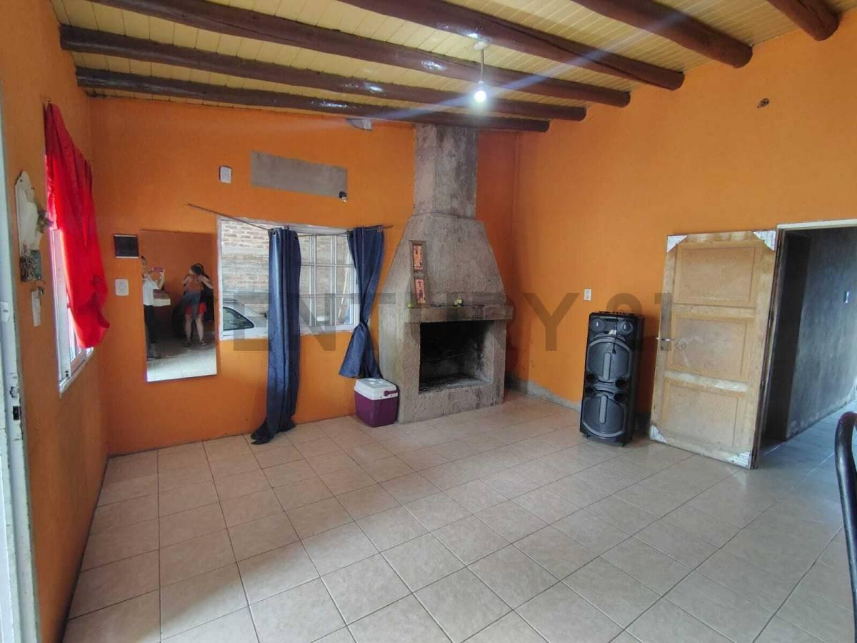 Foto de VENTA DE CASA EN GUAYMALLEN, imagen 1
