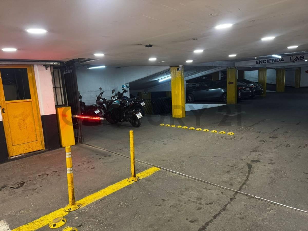 Foto de COCHERA EN VENTA EN MICROCENTRO, imagen 1