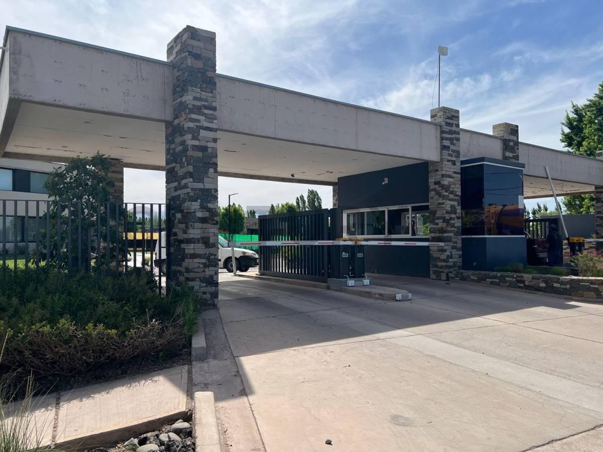 Foto de Venta de casa a estrenar en barrio privado Lar de Vieytes III, imagen 2