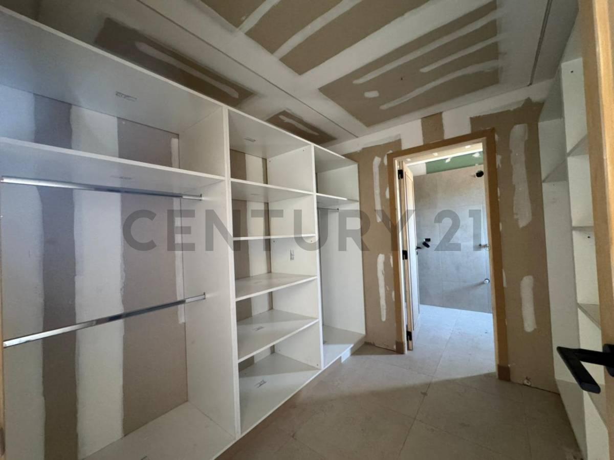 Foto de C21 Lucio Barroso Vende casa de categoría Barrio Pueblo Malbec, imagen 2