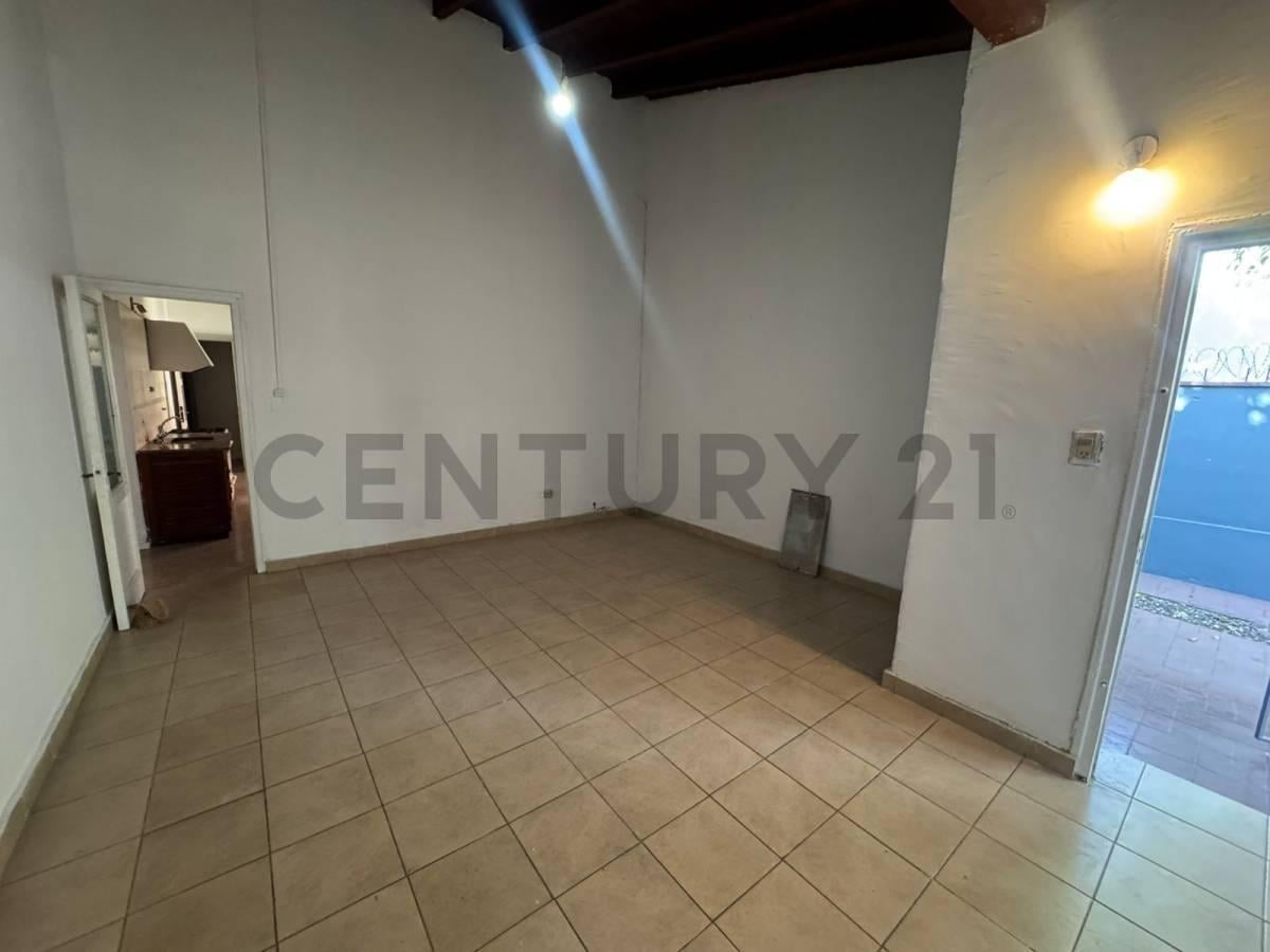 Foto de CASA EN ALQUILER EN CIUDAD MENDOZA, imagen 1
