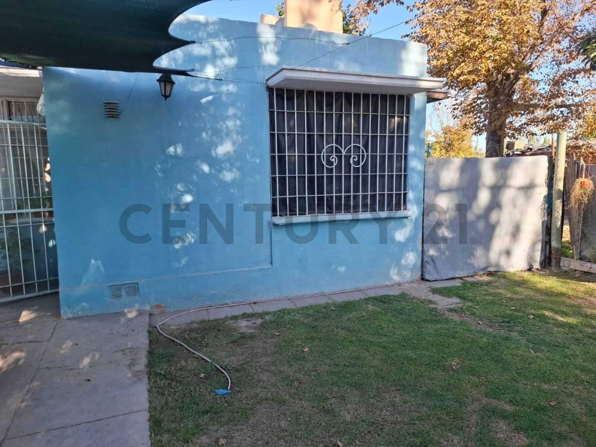 Foto de Casa en venta en Rivadavia, imagen 2