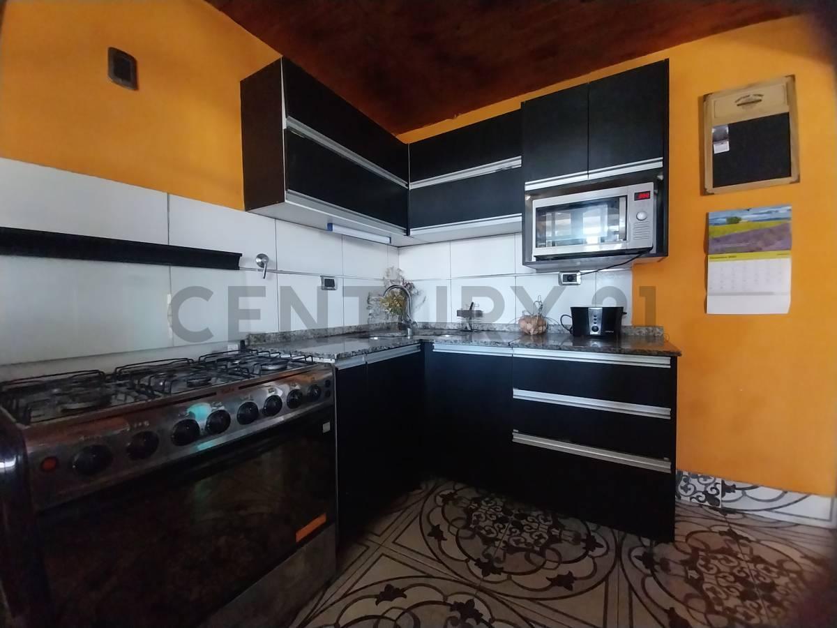 Foto de CASA EN VENTA, BARRIO PRIVADO ROSA MOSQUETA, GUAYMALLEN, imagen 2