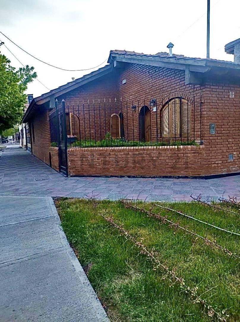 Foto de Venta de casa Esquina y Departamento a terminar, imagen 1