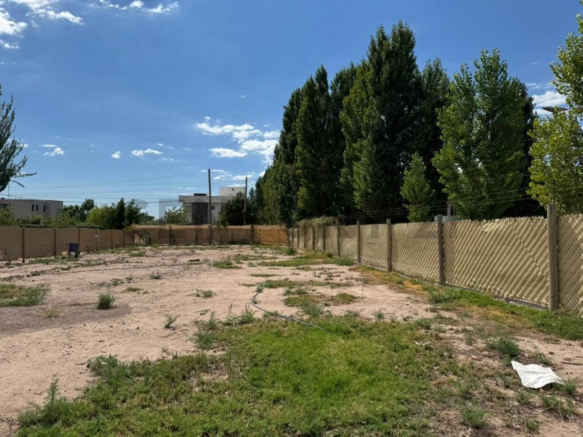 Foto de C21 Lucio Barroso vende lote en exclusivo desarrollo Villa Álzaga, imagen 3