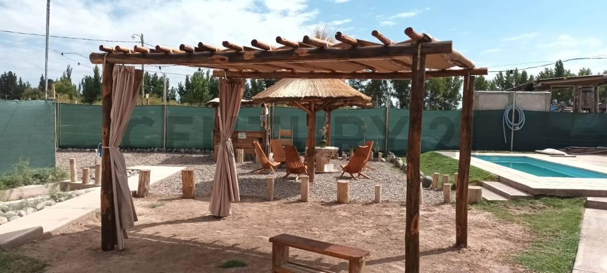Foto de Venta de Quincho con pileta, imagen 2