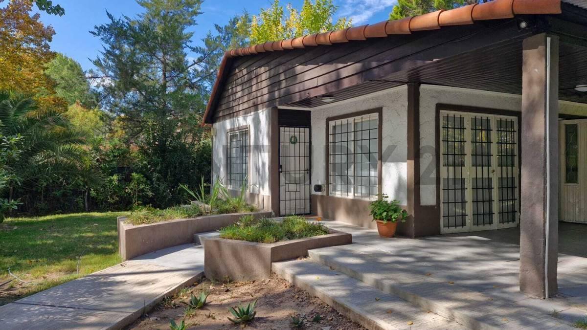 Foto de CASA EN VENTA EN VISTALBA, LUJAN DE CUYO., imagen 1