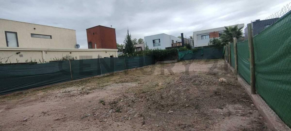 Foto de LOTE EN VENTA BARRIO LAR DE DRUMMOND, imagen 2