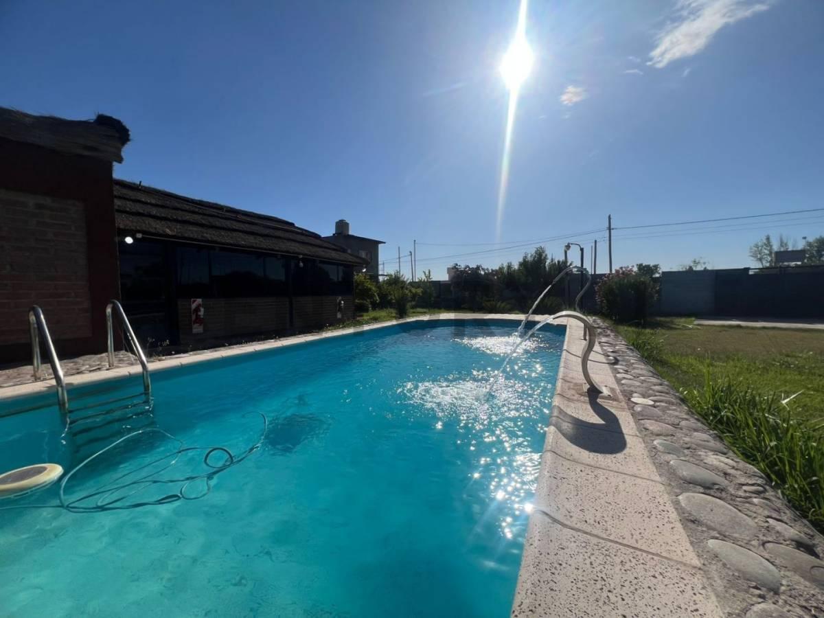 Foto de Se vende quincho con pileta en barrio privado, imagen 4