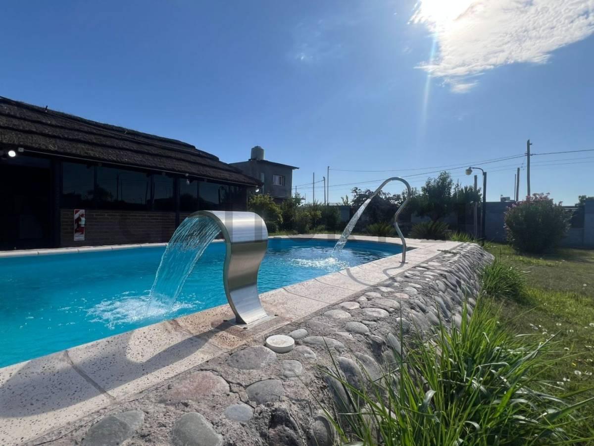 Foto de Se vende quincho con pileta en barrio privado, imagen 3