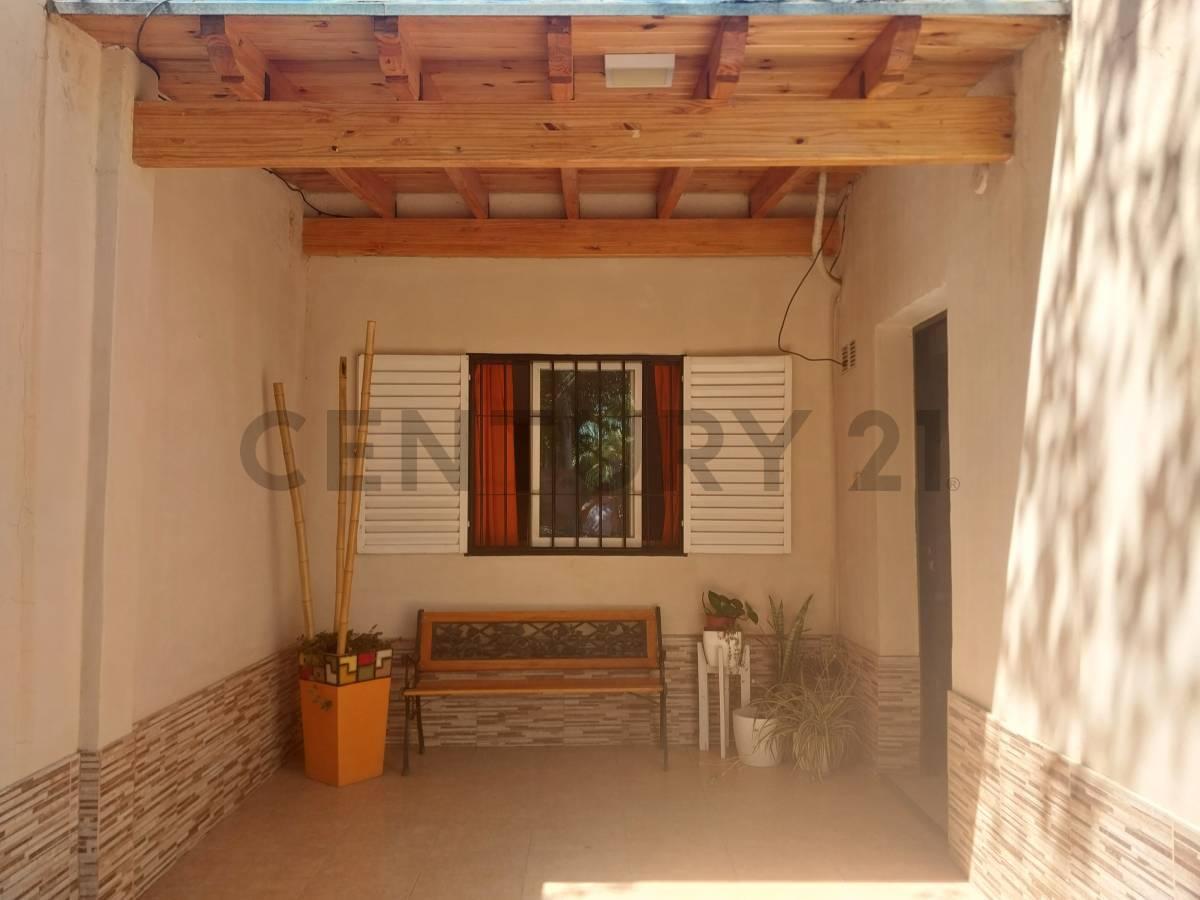 Foto de VENTA CASA CON DEPARTAMENTO EN SAN MARTIN MENDOZA, imagen 3