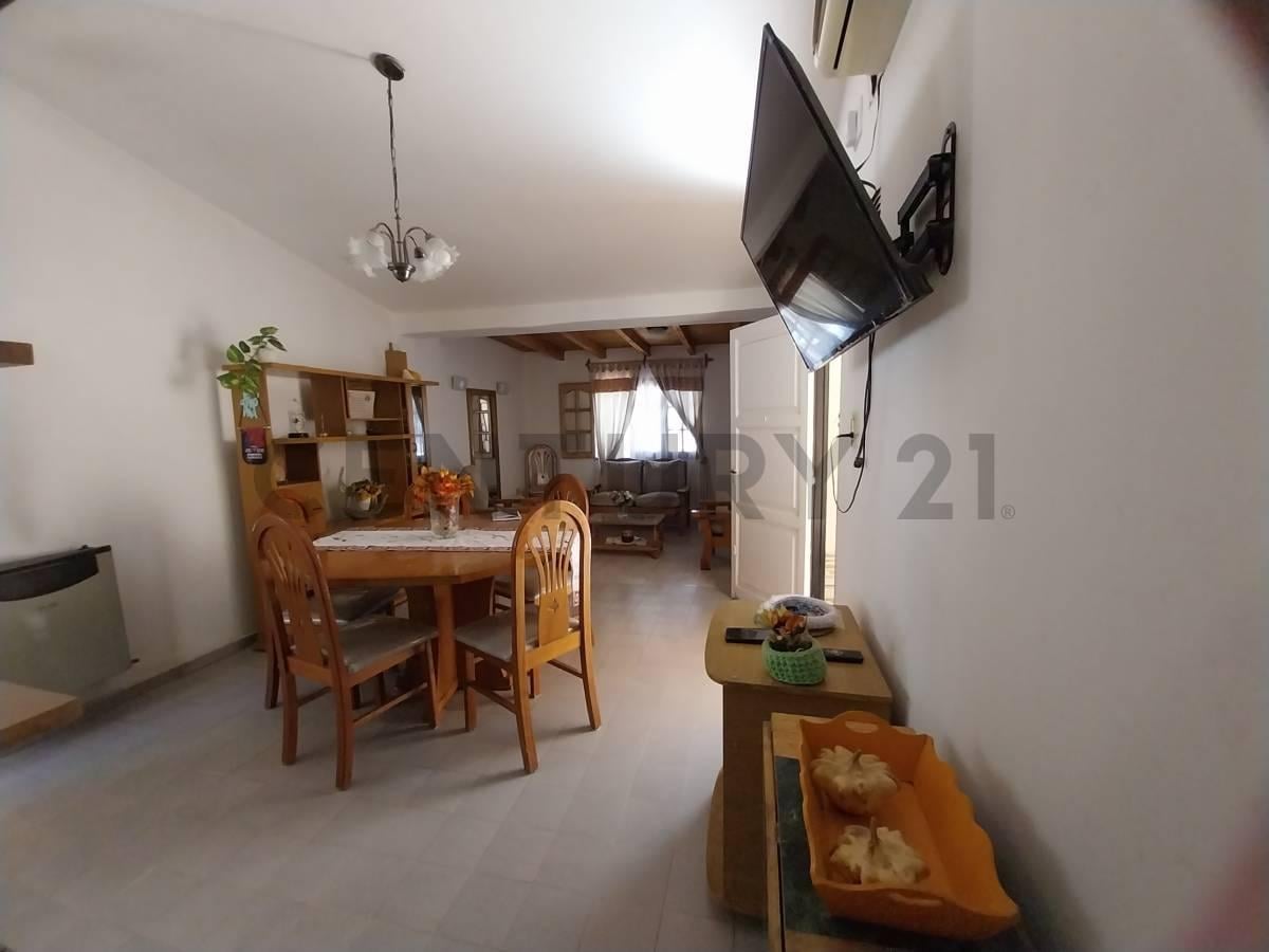 Foto de VENTA CASA CON DEPARTAMENTO EN SAN MARTIN MENDOZA, imagen 4