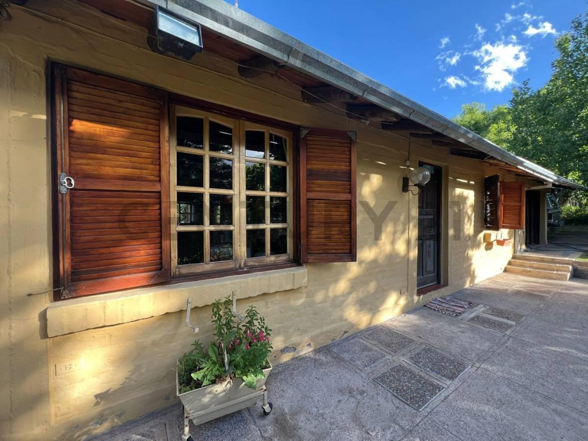 Foto de Venta de casa con salon comercial en El Salto Potrerillo, imagen 2