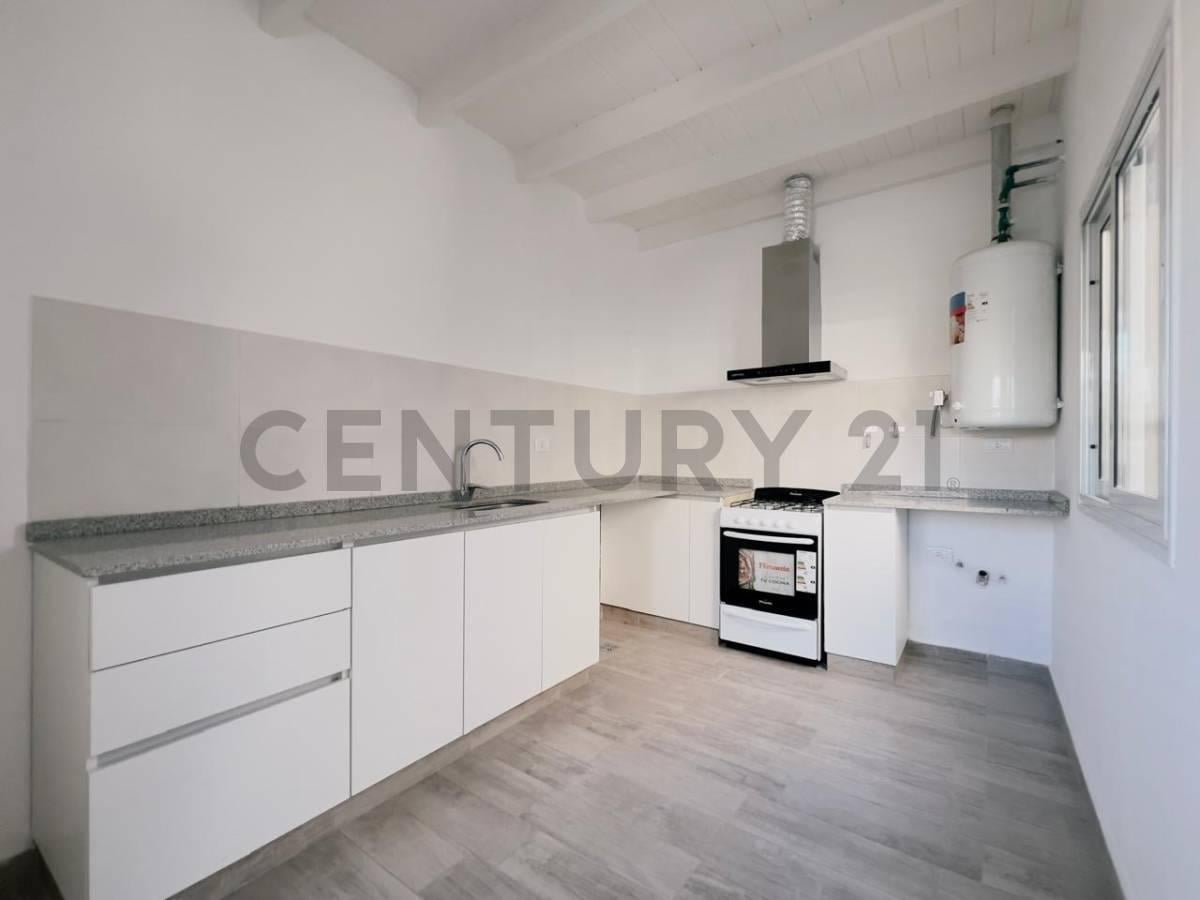 Foto de Duplex en venta en complejo privado Terra Maipu, imagen 1
