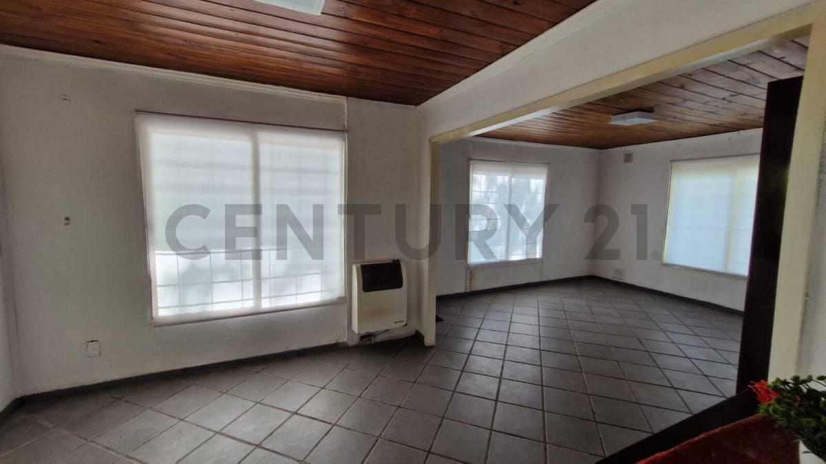 Foto de CASA EN ALQUILER EN VISTALBA, LUJAN DE CUYO., imagen 2