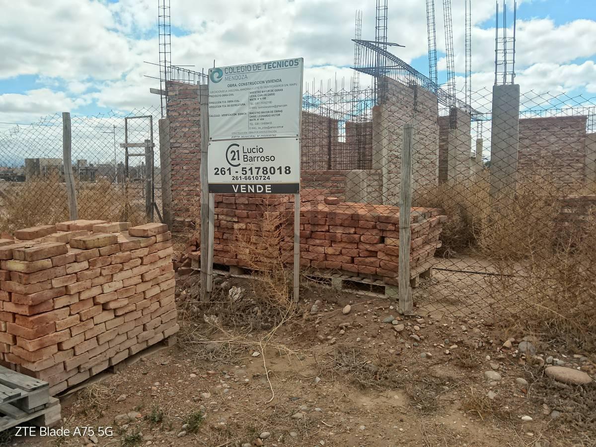Foto de LOTE CON AVANCE DE OBRA EN BARRIO LA VASCONIA, imagen 4
