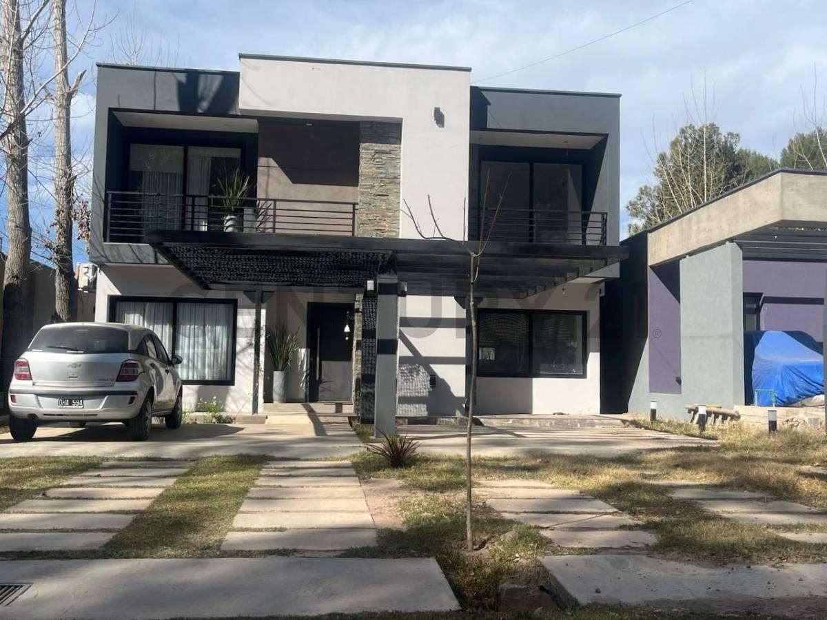 Foto de VENTA DE DUPLEX EN BARRIO PRIVADO COUNTRY CLUB MAIPÚ., imagen 3