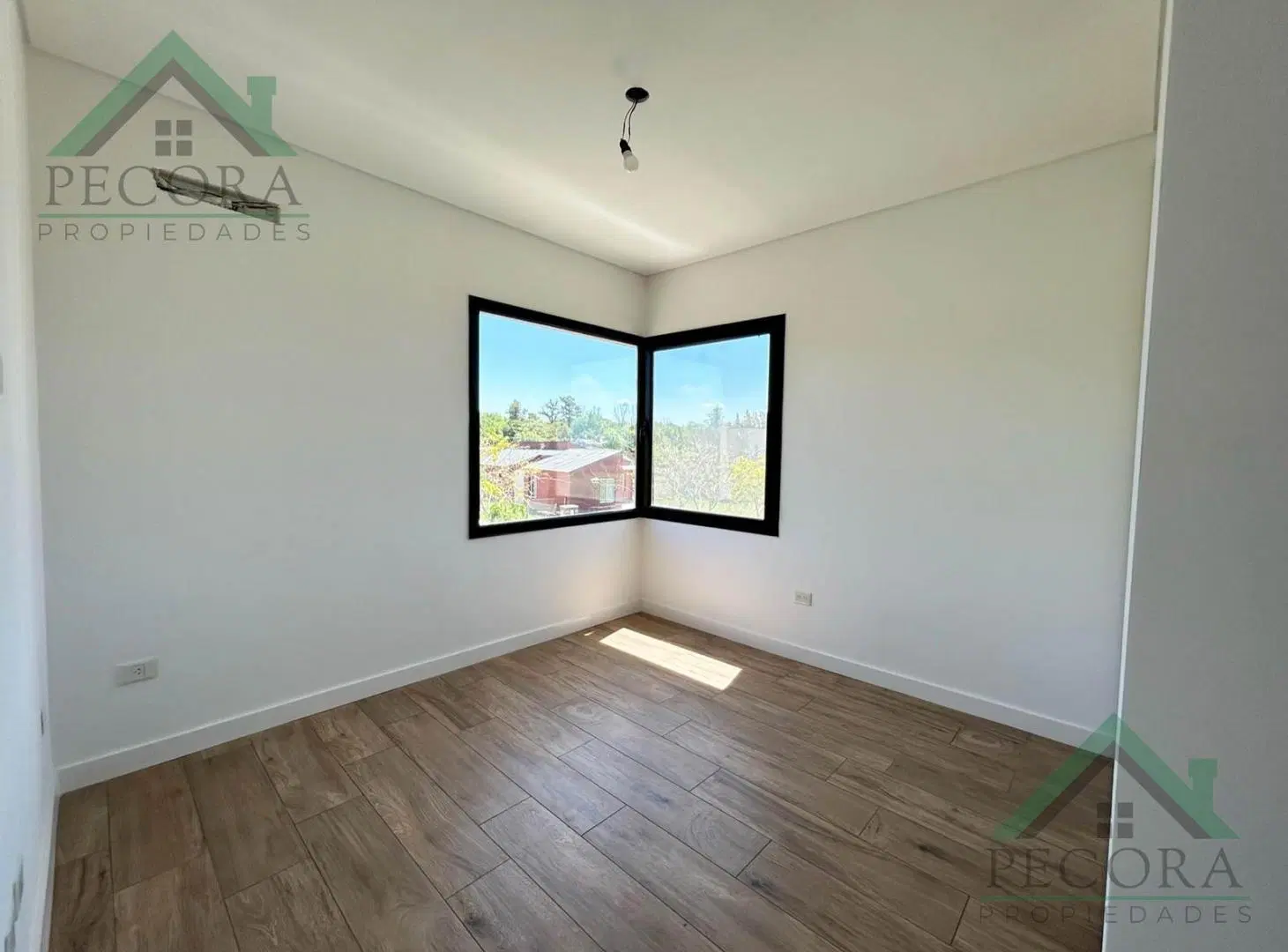 Casa a la laguna - El Canton - Norte - Lote 784 2