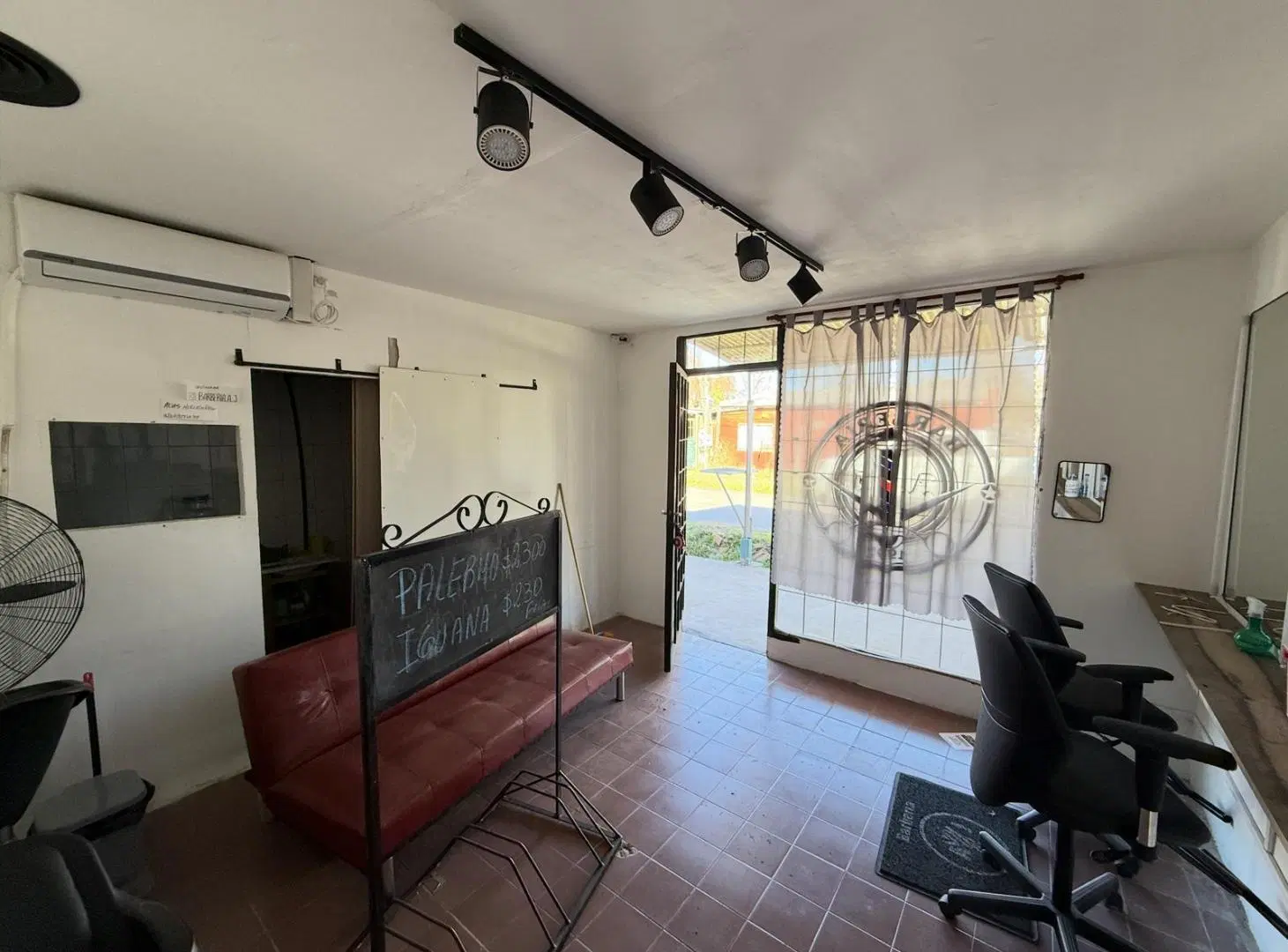 Local - Matheu - Los Tilos 485 2