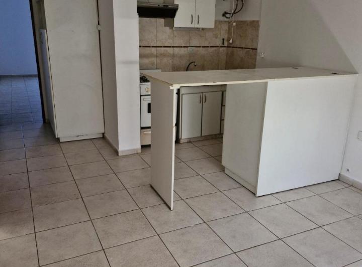 ALQUILO DPTO 1 DORMITORIO C/PATIO B° GENERAL BUSTOS 1