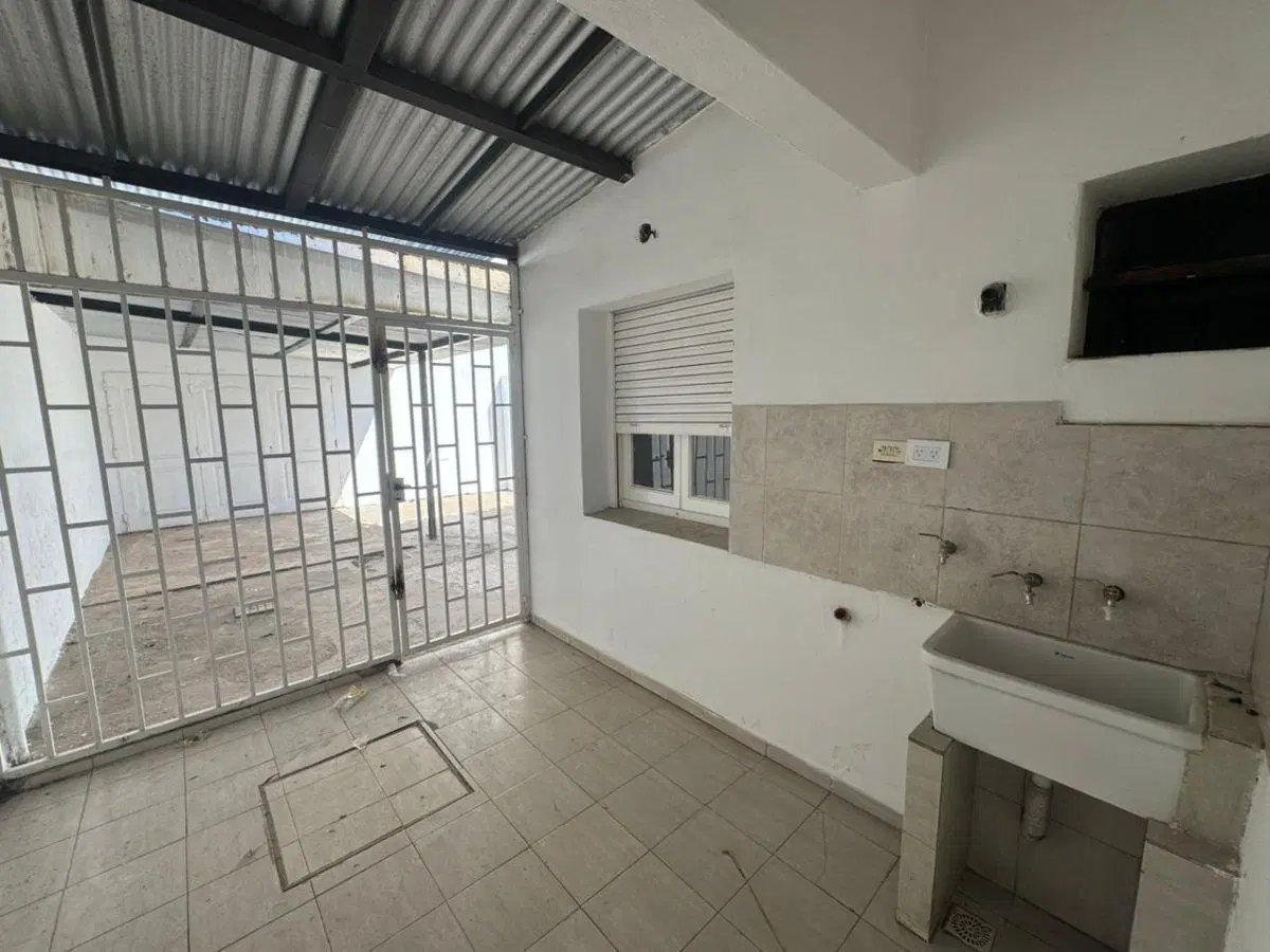 ALQUILO CASA 3 DORMITORIOS B° AMEGHINO SUD 5