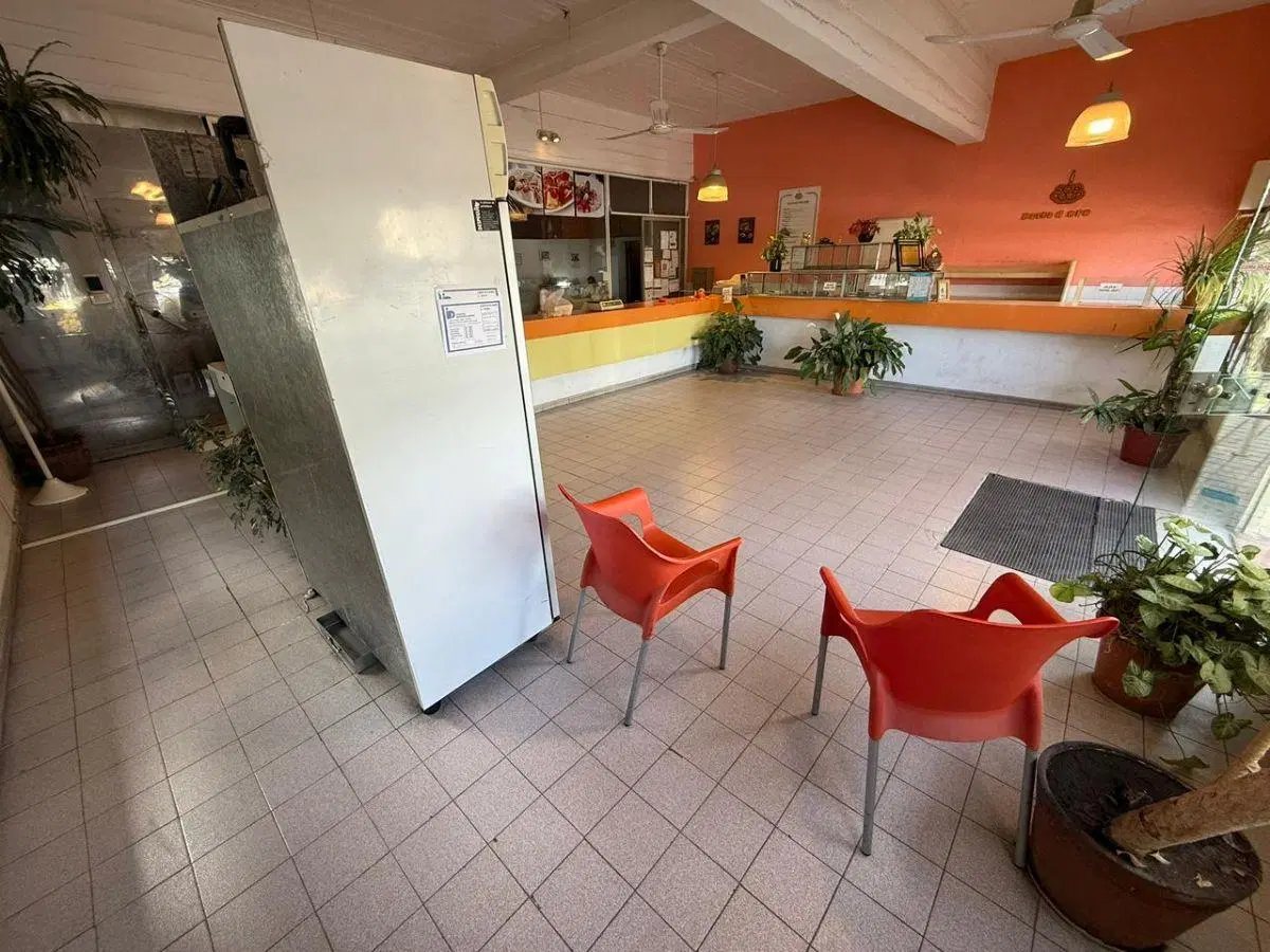 ALQUILO LOCAL COMERCIAL B° JARDÍN 2