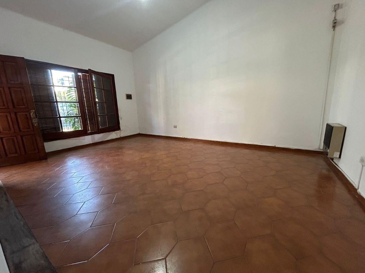 Foto de ALQUILER CASA DOS DORMITORIOS BARRIO RESIDENCIAL OLIVOS, imagen 3