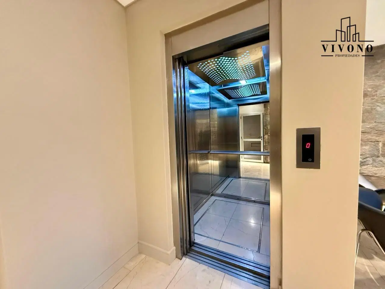Departamento 2 ambientes con balcón y cochera en venta Palermo Carranza y Niceto Vega 3