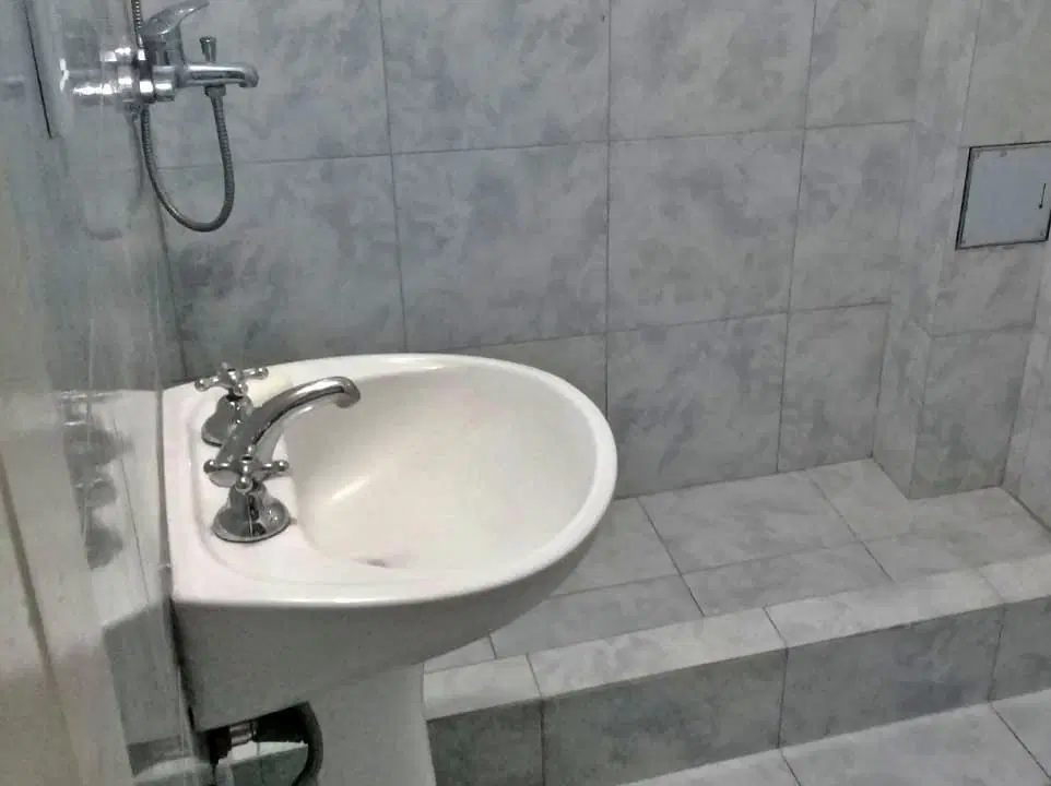 Venta terreno con vivienda multifamiliar Belen de Escobar ideal inversor Financiado 3