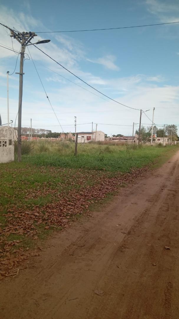Terreno en Las Toninas Calle 16 2