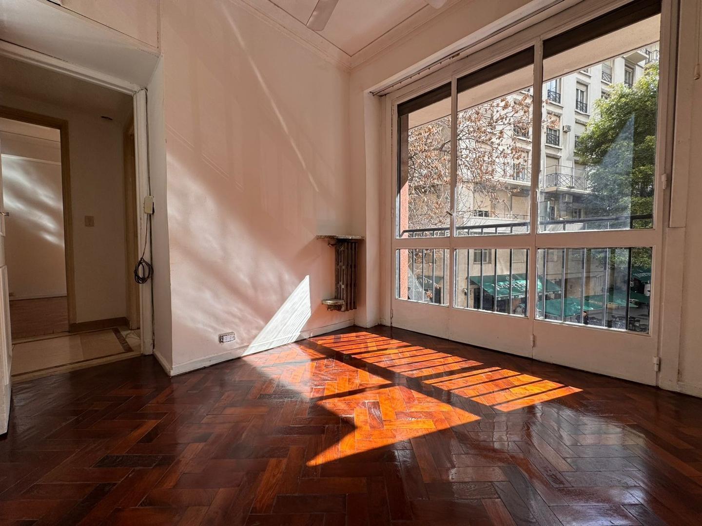 Foto de DEPARTAMENTO EN VENTA 3 AMB + OFICINA EN RECOLETA, imagen 1