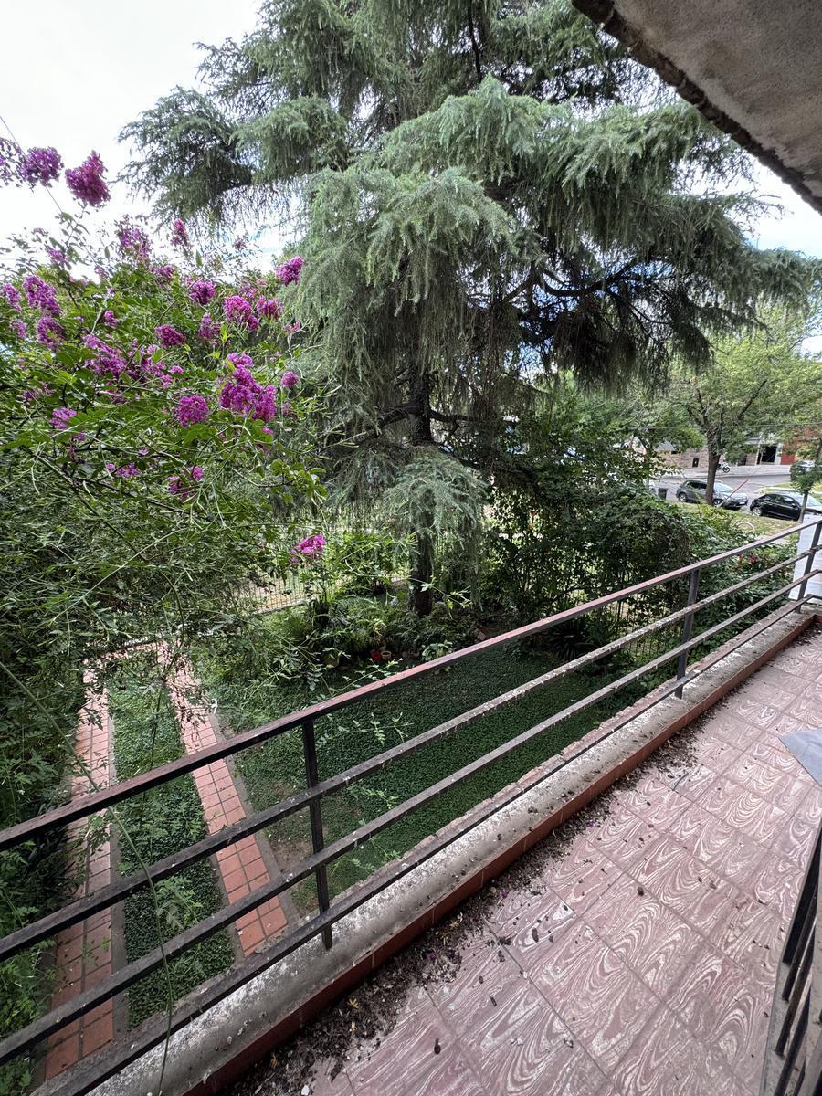 Alquiler Departamento de Escalera 5