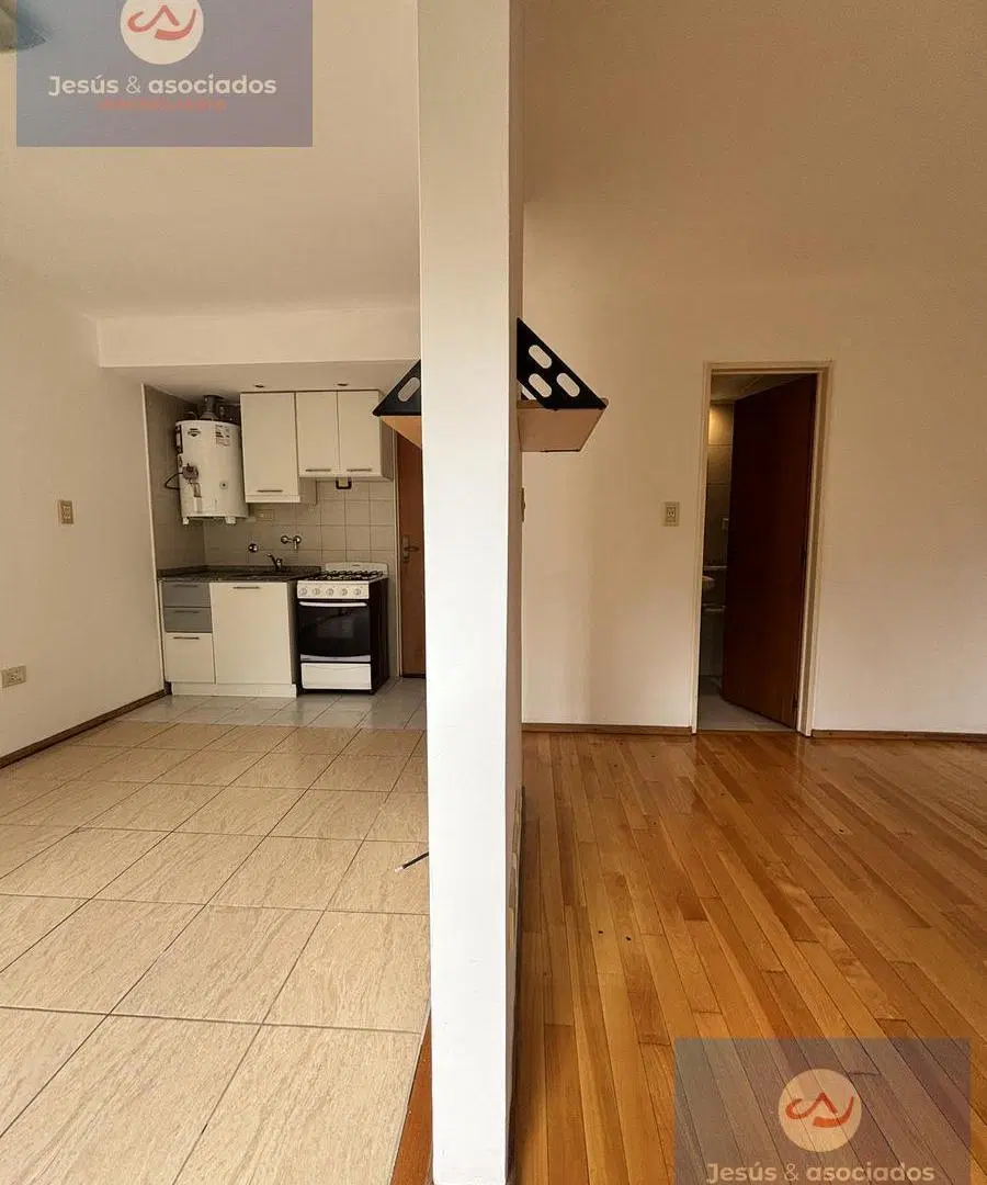 Departamento en barrio Martin - a metros del parque Urquiza y Av Pellegrini 3