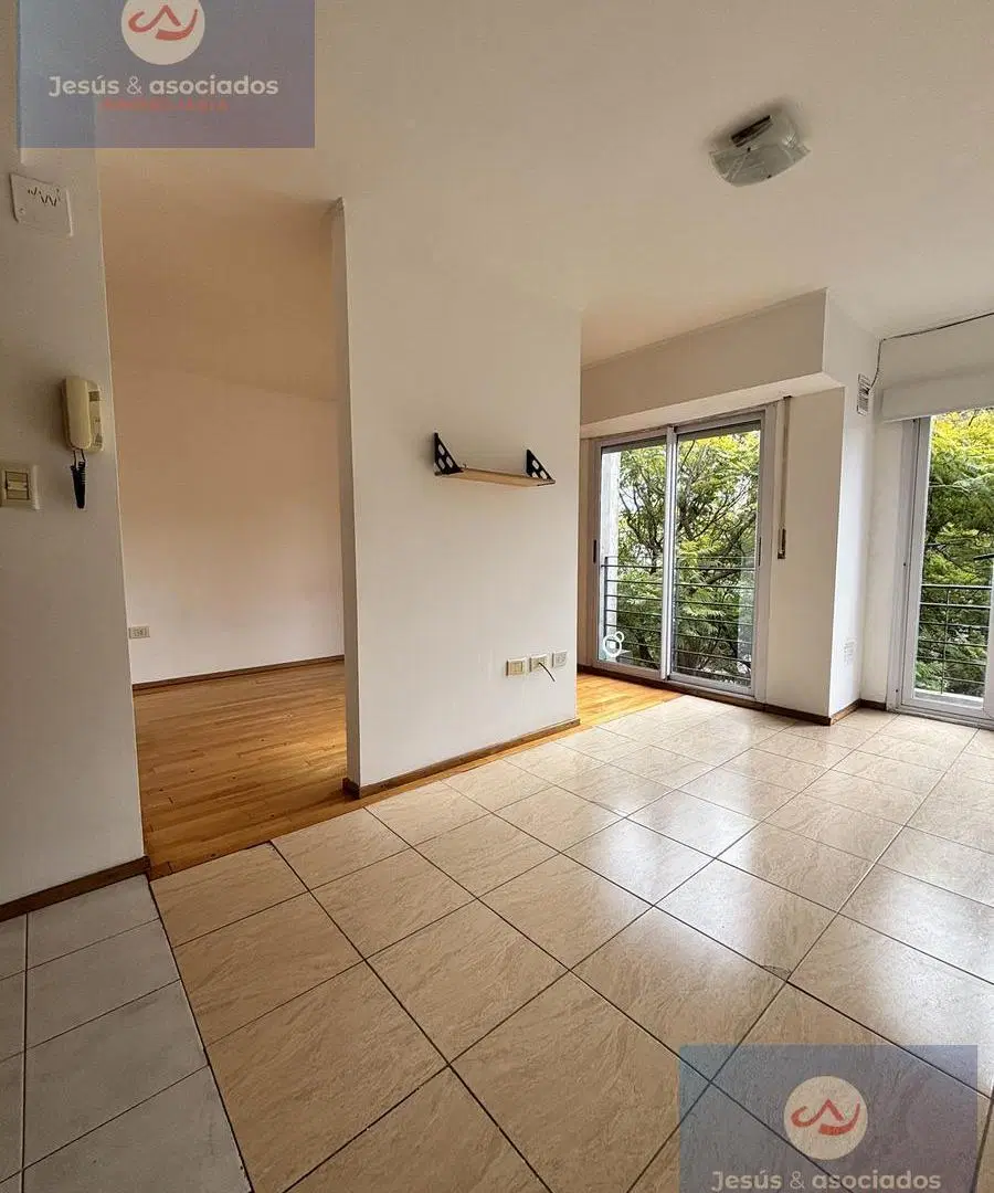Departamento en barrio Martin - a metros del parque Urquiza y Av Pellegrini 2
