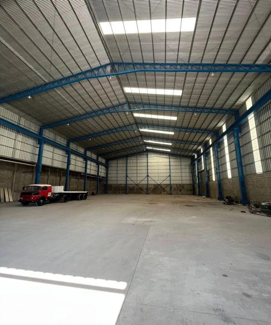 Nave Industrial a Estrenar con Oficinas — 1.683 m² cubiertos. Bajada Autop. Bs - La Plata 5