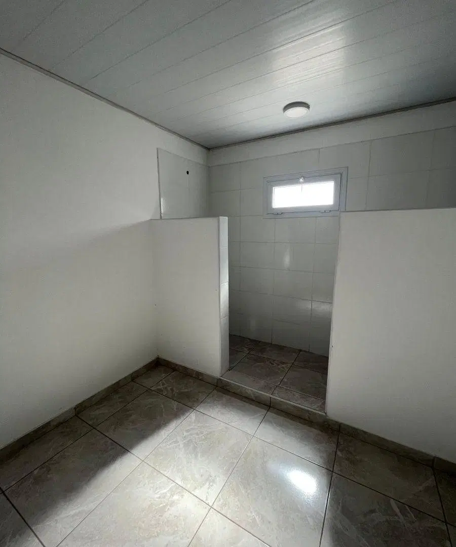 Nave Industrial a Estrenar con Oficina —562m² cubiertos 5