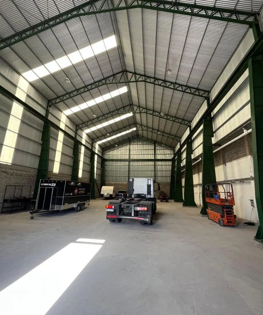 Nave Industrial a Estrenar con Oficina —562m² cubiertos 3