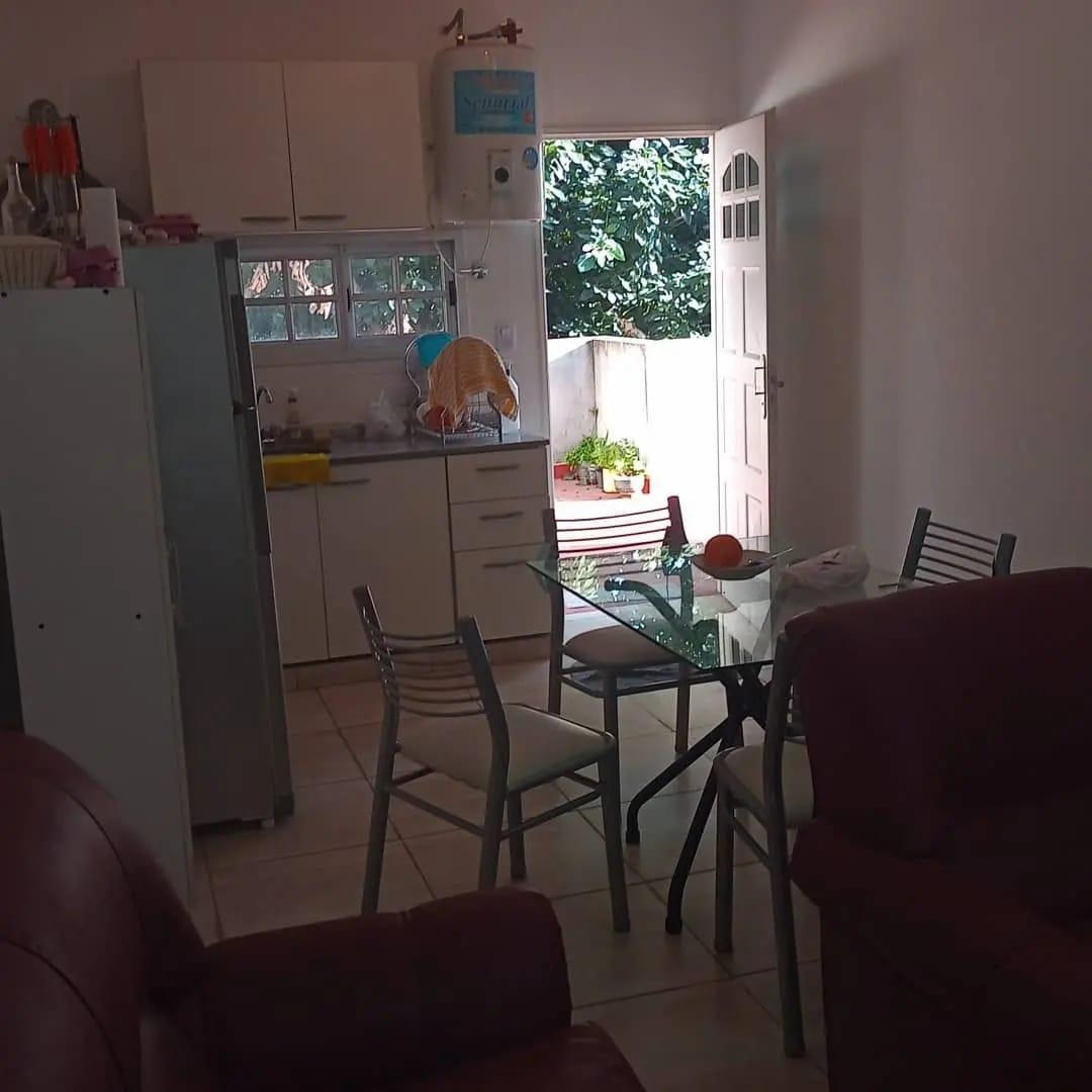 Foto de PH de 50 m2 con 2 dormitorios en venta en Villa Luzuriaga, imagen 5
