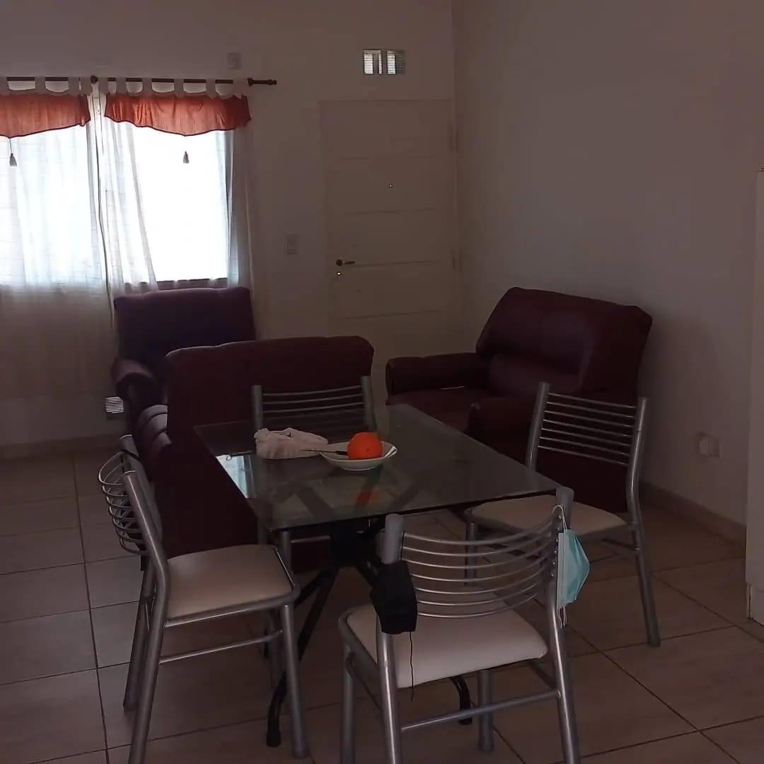 Foto de PH de 50 m2 con 2 dormitorios en venta en Villa Luzuriaga, imagen 2