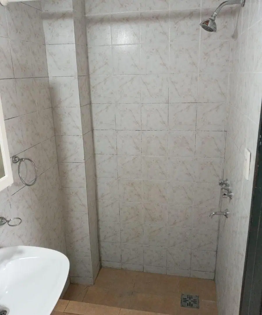 PH con 1 habitación de 36 m2 en alquiler, Villa Luzuriaga 3