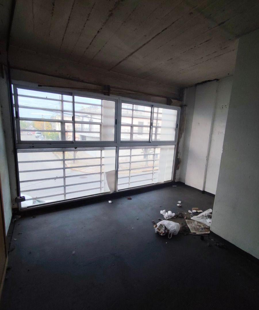 Foto de Bodega-Galpon con 325 m2 en alquiler en San Justo, imagen 5