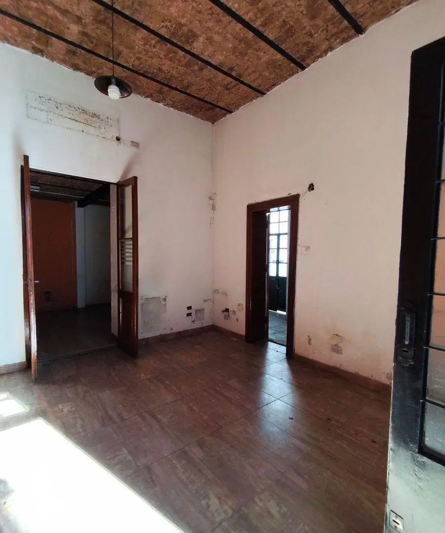 Oficina comercial de 20 m² en alquiler, San Justo 3
