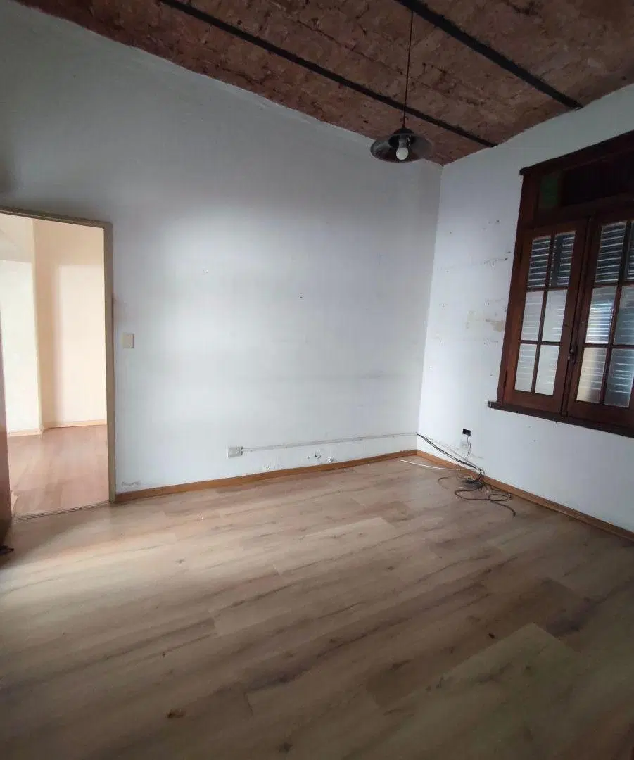 Oficina comercial de 20 m² en alquiler, San Justo 8