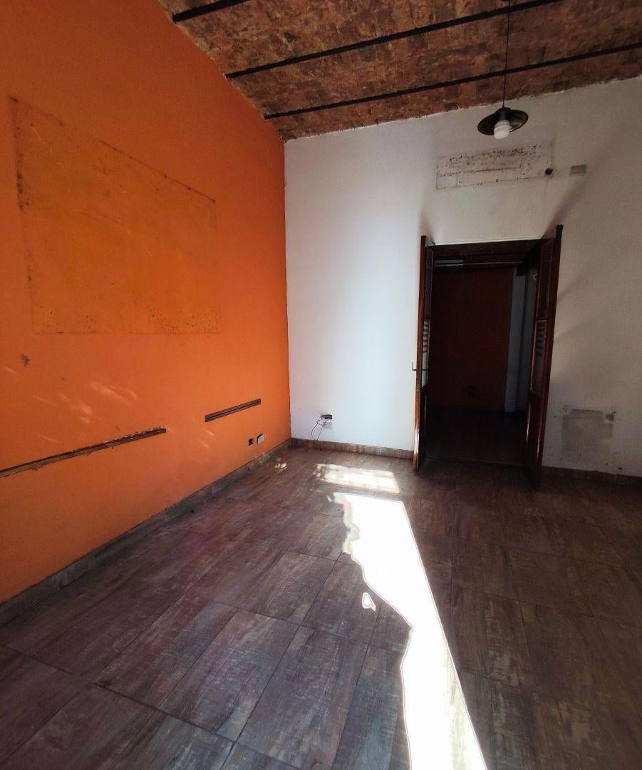 Oficina comercial de 20 m² en alquiler, San Justo