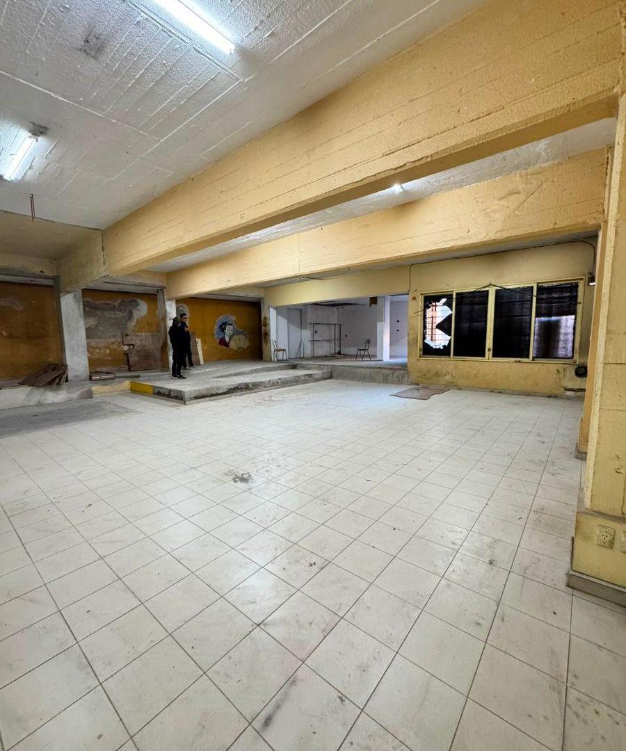 Foto de Galpon de 700 m² con oficinas en alquiler en Floresta Norte, imagen 2