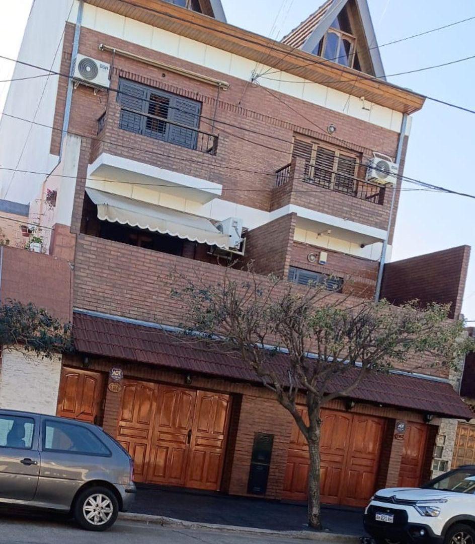 Foto de TRIPLEX EN BARRIO NAON, imagen 5