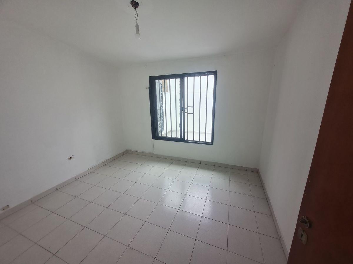 Foto de DEPTO. PASILLO UN DORMITORIO. SORRENTO 1133, imagen 5
