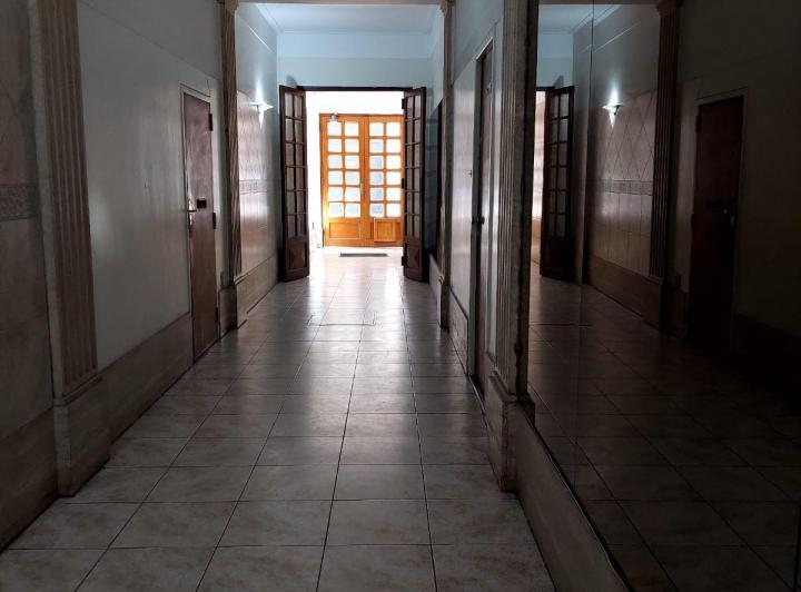 Monoambiente en  Tacuari  al lado de universidad UAI 2